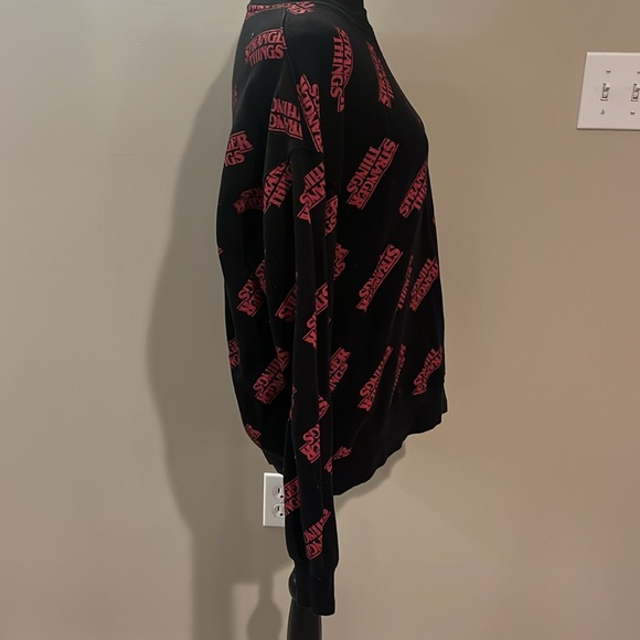 🌸5 FOR $25 🌸 Stranger Thing red and black sweatshirt - Picture 4 of 5